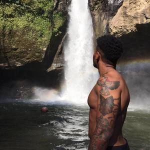 Meet your Posher, Harvey